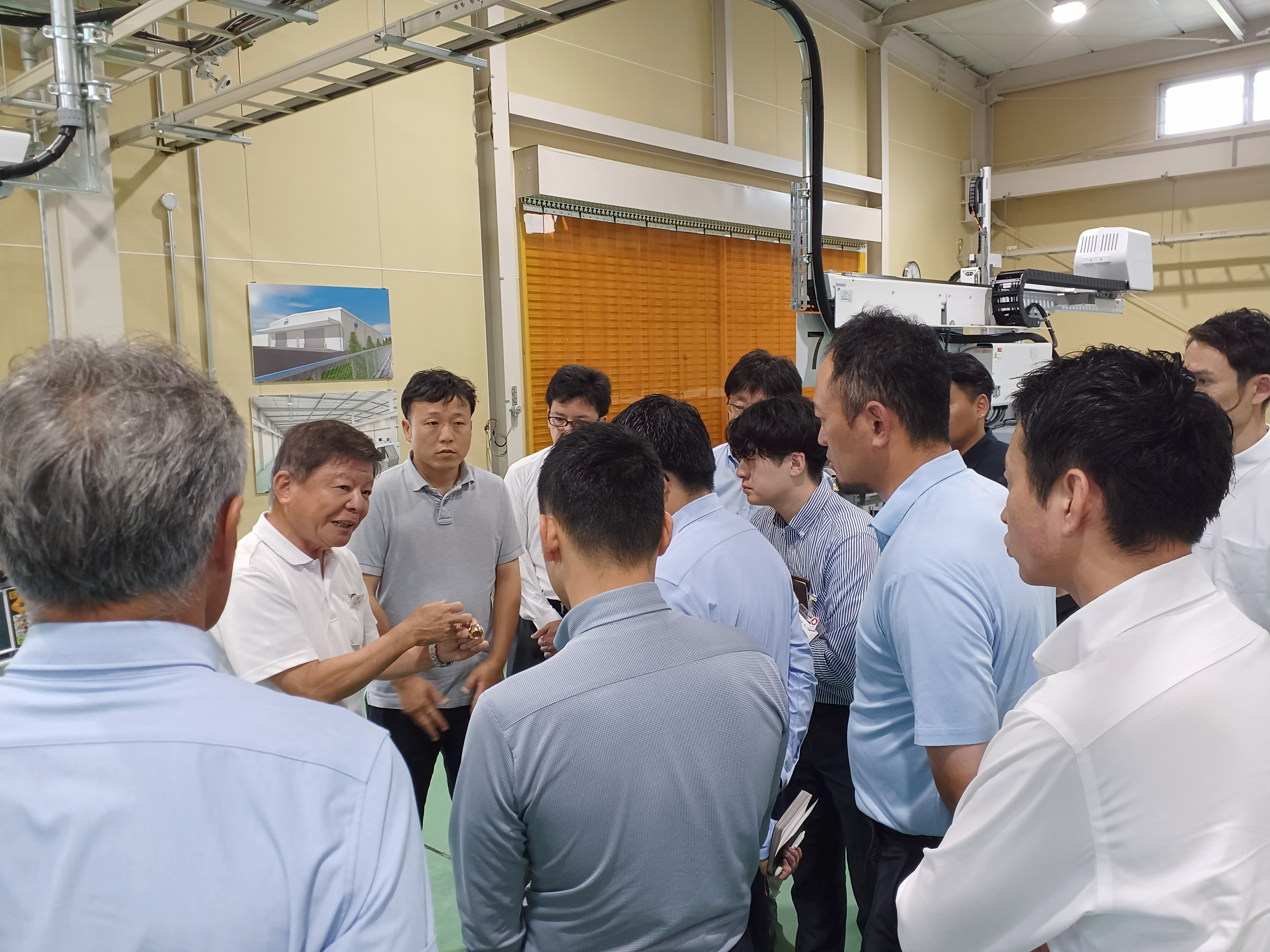「人間力養成講座」にて、グローバル適塾の方々が来社されました。
